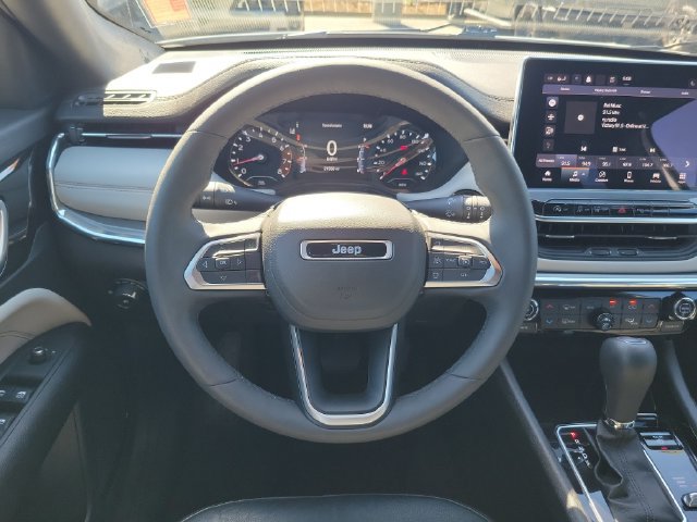 Used 2023 Jeep Compass Limited AWD/4WD image 25