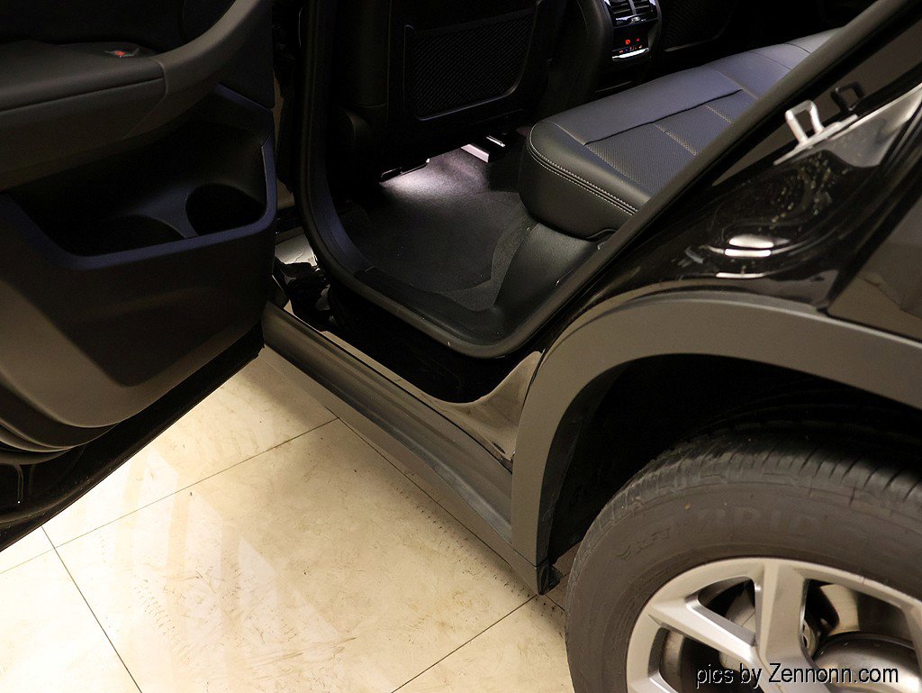 Certified 2025 BMW X4 xDrive30i AWD/4WD image 29