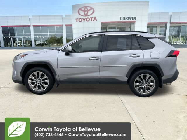 Used 2019 Toyota RAV4 XLE Premium w/ Protection Package FWD video 3