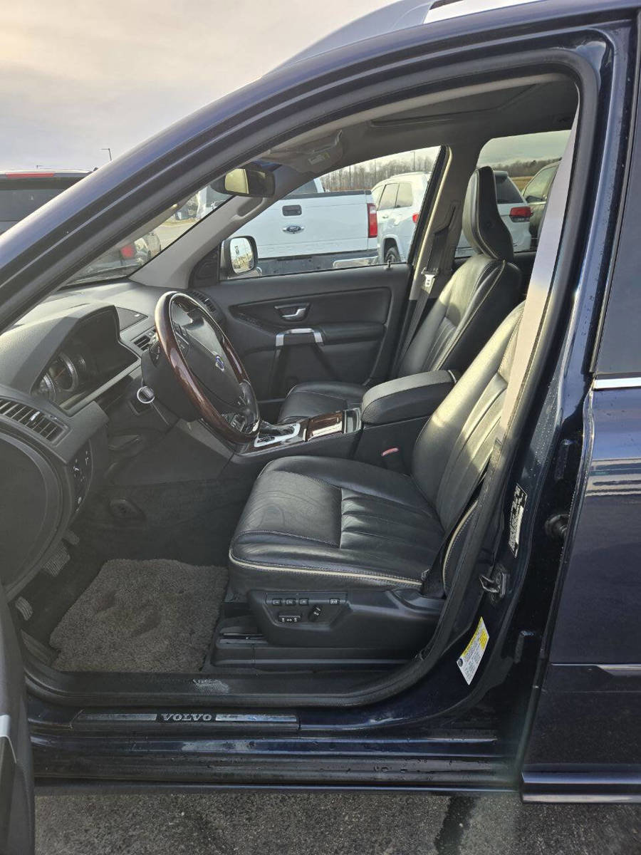 Used 2013 Volvo XC90 3.2 image 17