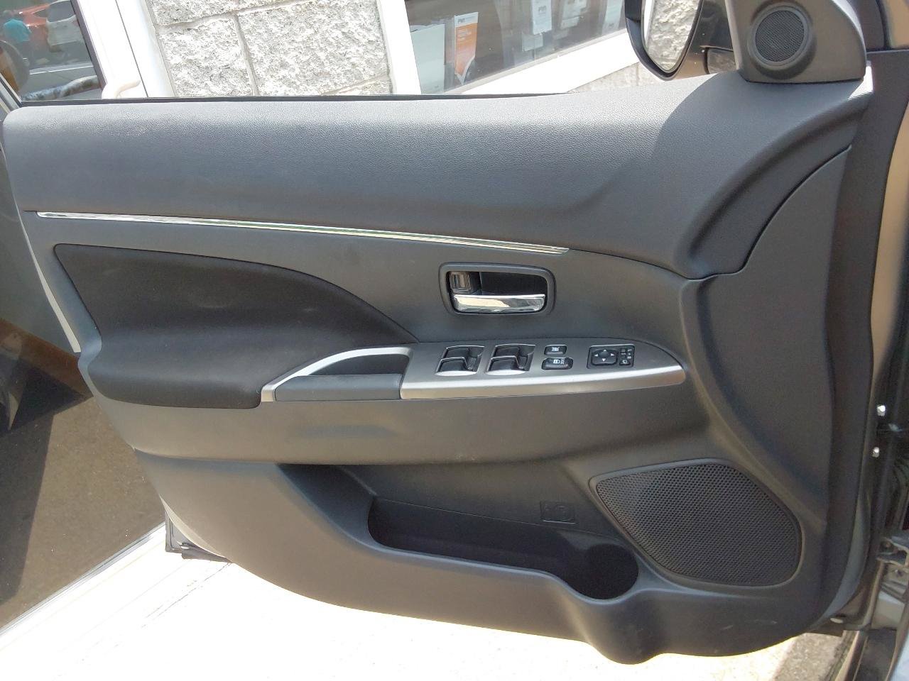 Used 2021 Mitsubishi Outlander Sport SE AWD/4WD image 15