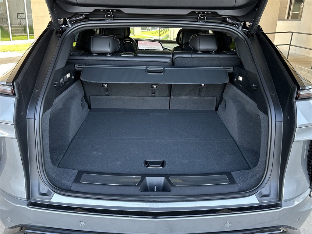 New 2026 Cadillac Lyriq V image 32