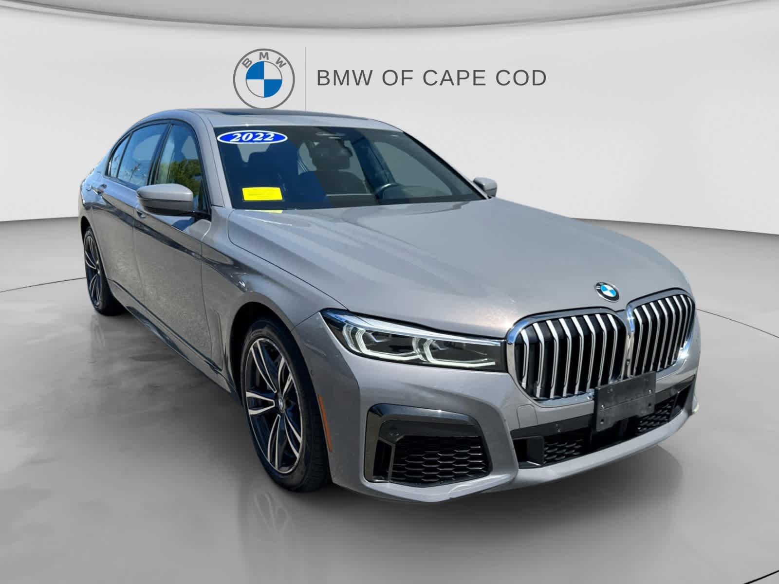 Used 2022 BMW 750Li xDrive AWD/4WD image 2
