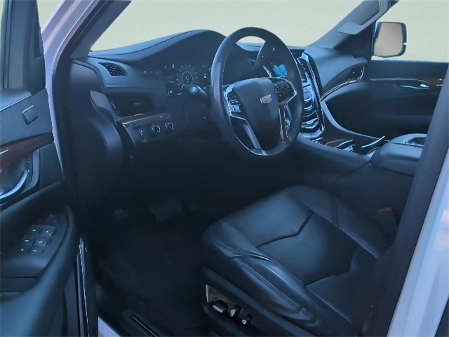 Used 2020 Cadillac Escalade Luxury image 15