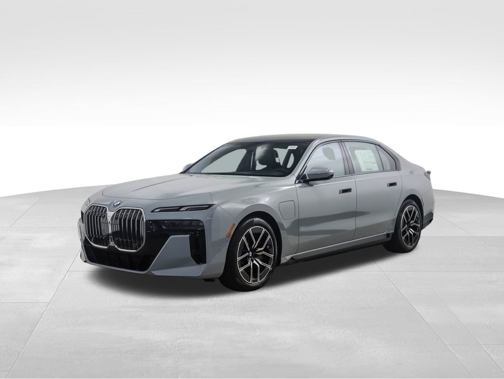 New 2026 BMW 750e xDrive