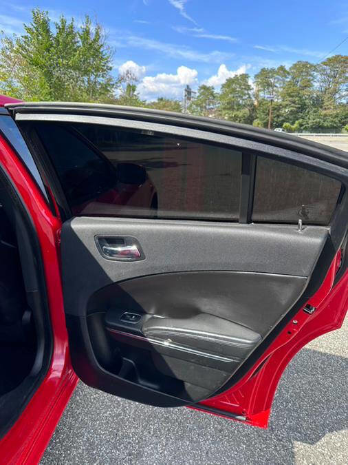 Used 2019 Dodge Charger SXT w/ Leather Interior Group image 16