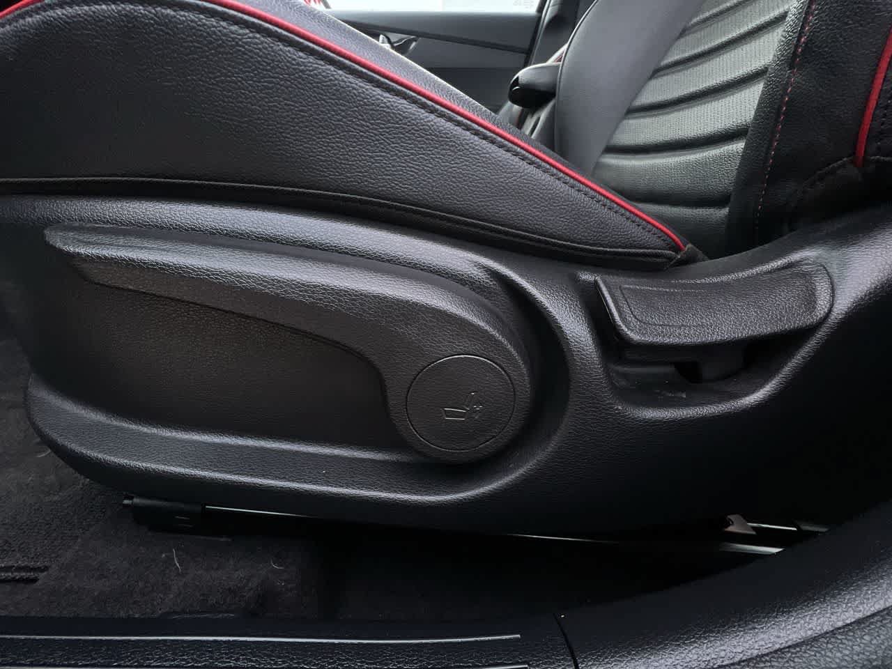 Certified 2022 Kia Forte GT FWD image 12