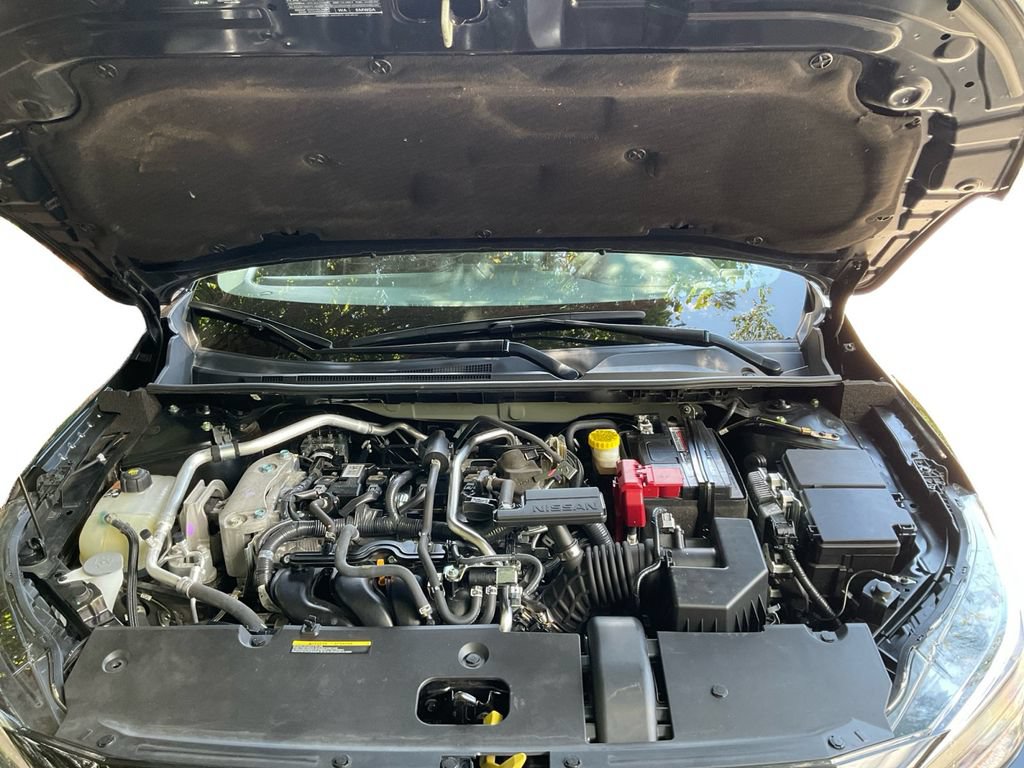 Used 2025 Nissan Sentra SR FWD image 14