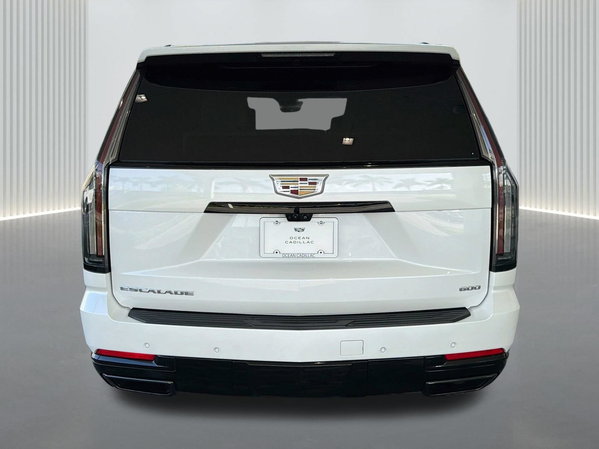 Used 2025 Cadillac Escalade ESV Sport Platinum AWD/4WD image 4