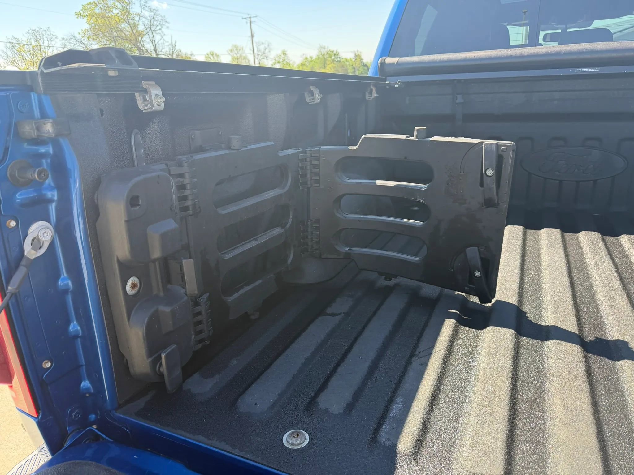 Used 2017 Ford F150 Raptor w/ Equipment Group 802A Luxury image 45