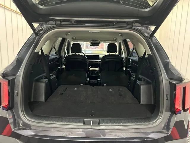 Used 2025 Kia Sorento EX AWD/4WD image 20