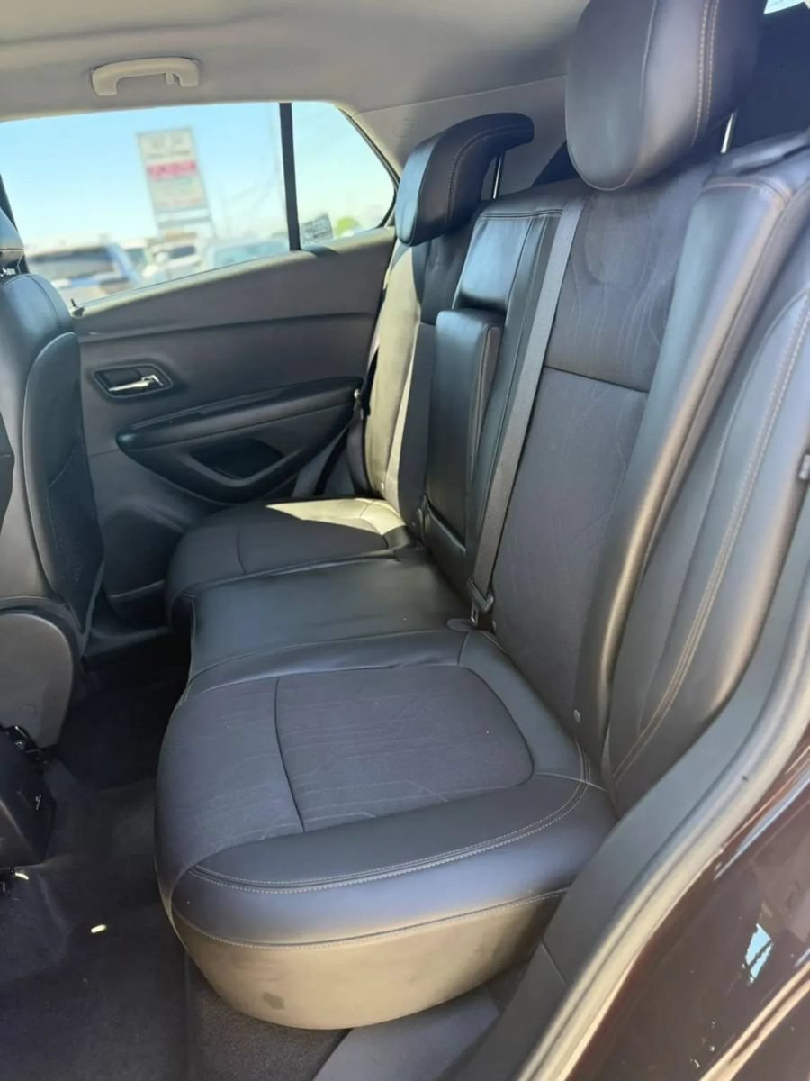 Used 2022 Chevrolet Trax LT w/ Driver Confidence Package AWD/4WD image 10