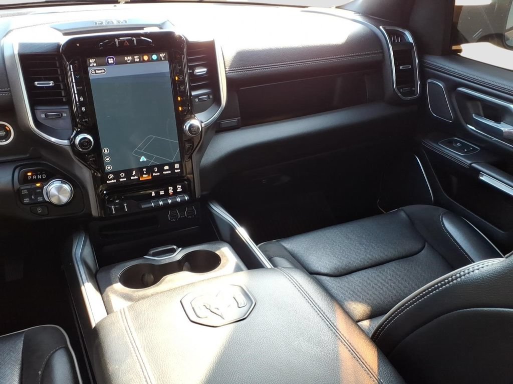 Used 2023 RAM 1500 Laramie AWD/4WD image 11