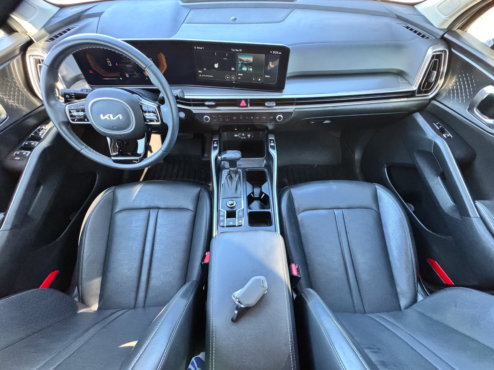 Used 2025 Kia Sorento S w/ Panoramic Sunroof Package FWD image 2