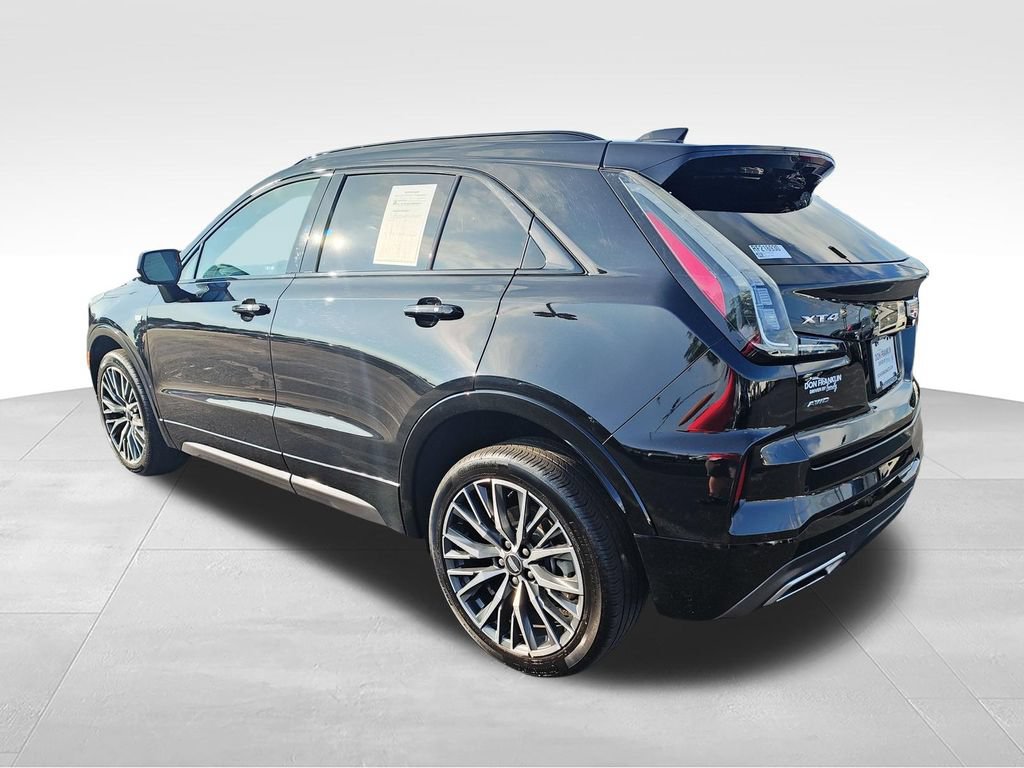 Used 2024 Cadillac XT4 Sport w/ Technology Package AWD/4WD image 3