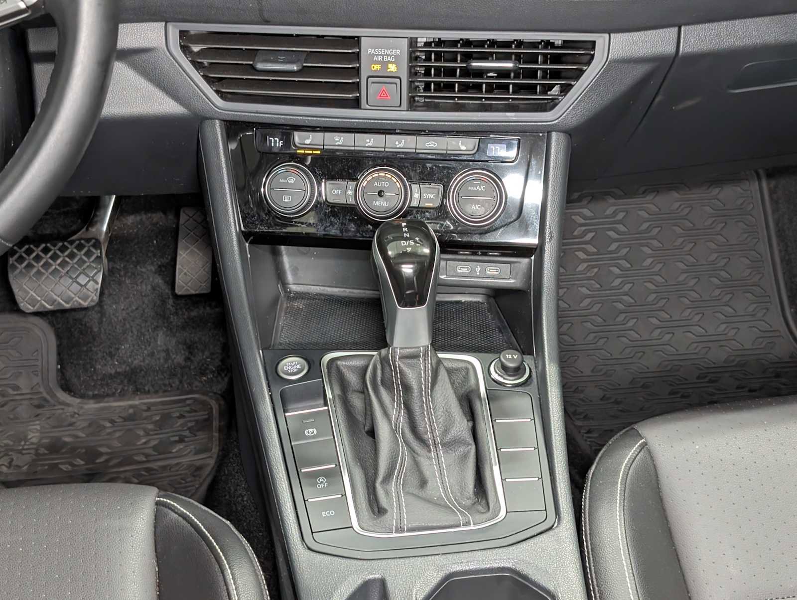 Used 2024 Volkswagen Jetta SE image 19