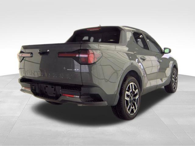 Used 2025 Hyundai Santa Cruz Limited AWD/4WD image 6