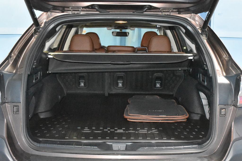 Used 2022 Subaru Outback Touring XT AWD/4WD image 28