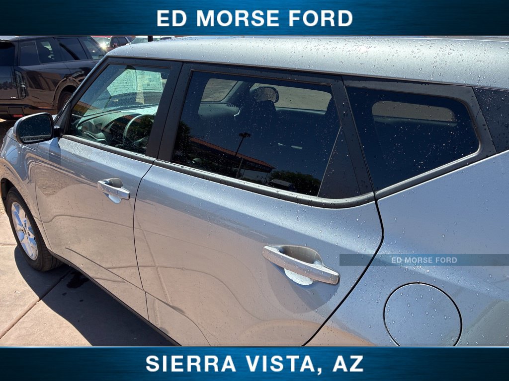 Used 2025 Kia Soul LX FWD image 15