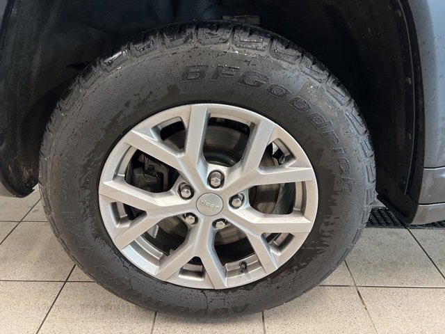 Used 2021 Jeep Grand Cherokee L Limited image 10