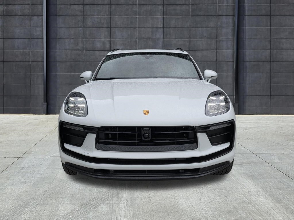 New 2026 Porsche Macan AWD/4WD image 11