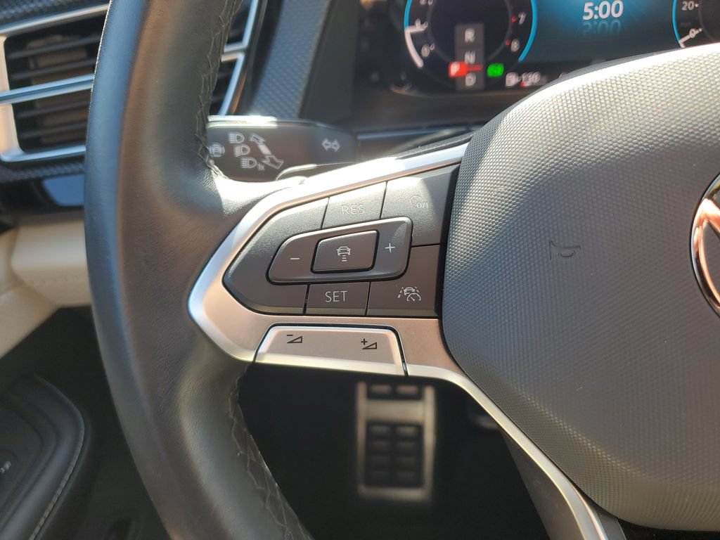 Used 2024 Volkswagen Atlas Cross Sport SEL Premium R-Line AWD/4WD image 21