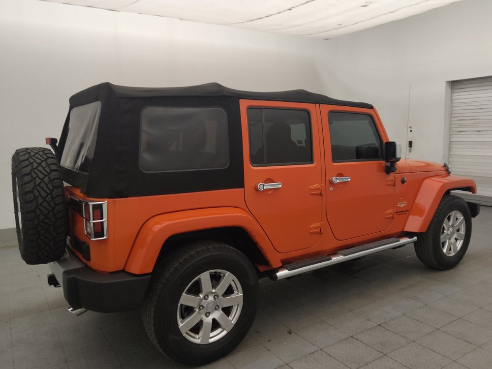 Used 2015 Jeep Wrangler Unlimited Sahara w/ Mopar Chrome Edition Group AWD/4WD image 10