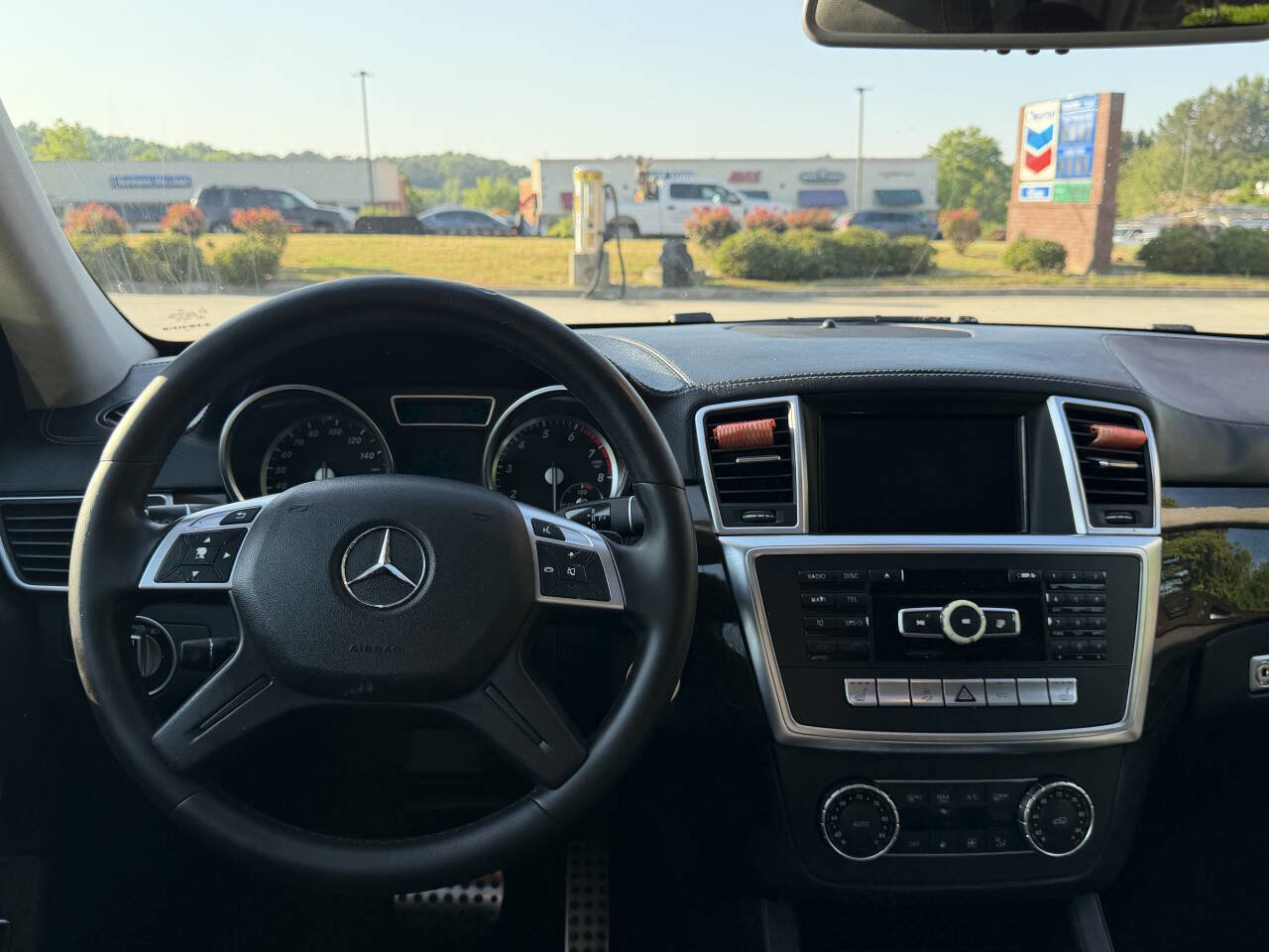 Used 2015 Mercedes-Benz GL 450 4MATIC image 12