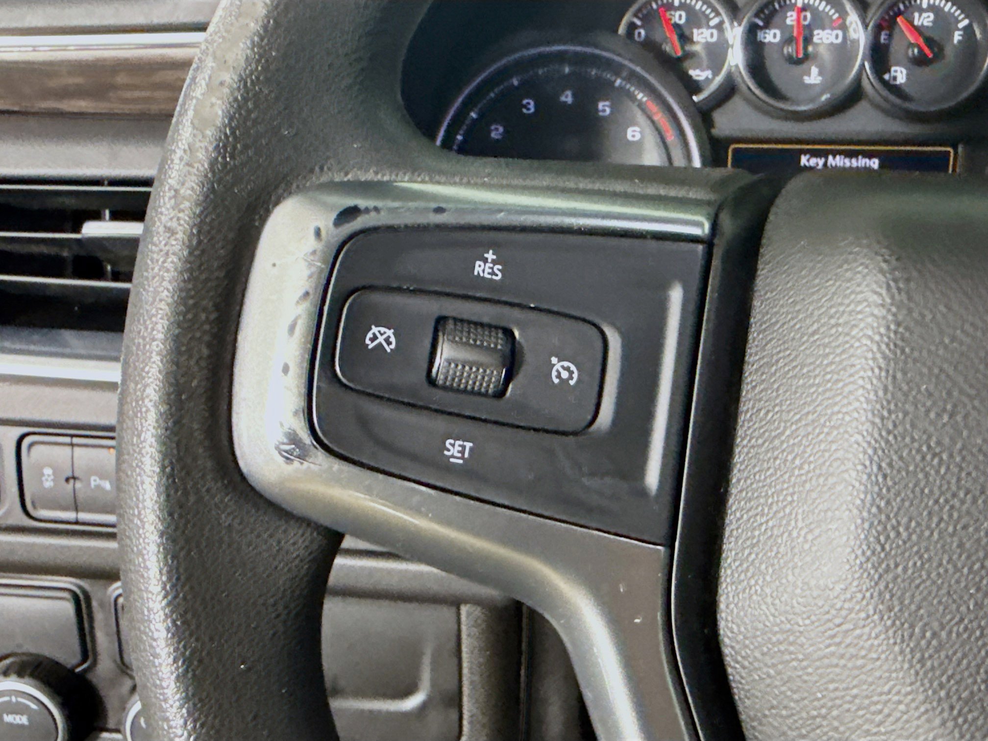 Used 2022 Chevrolet Tahoe 2WD w/ Remote Keyless Entry Package image 14