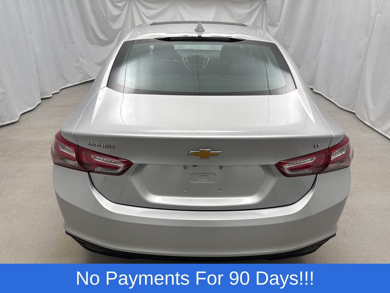 Used 2022 Chevrolet Malibu LT FWD image 4
