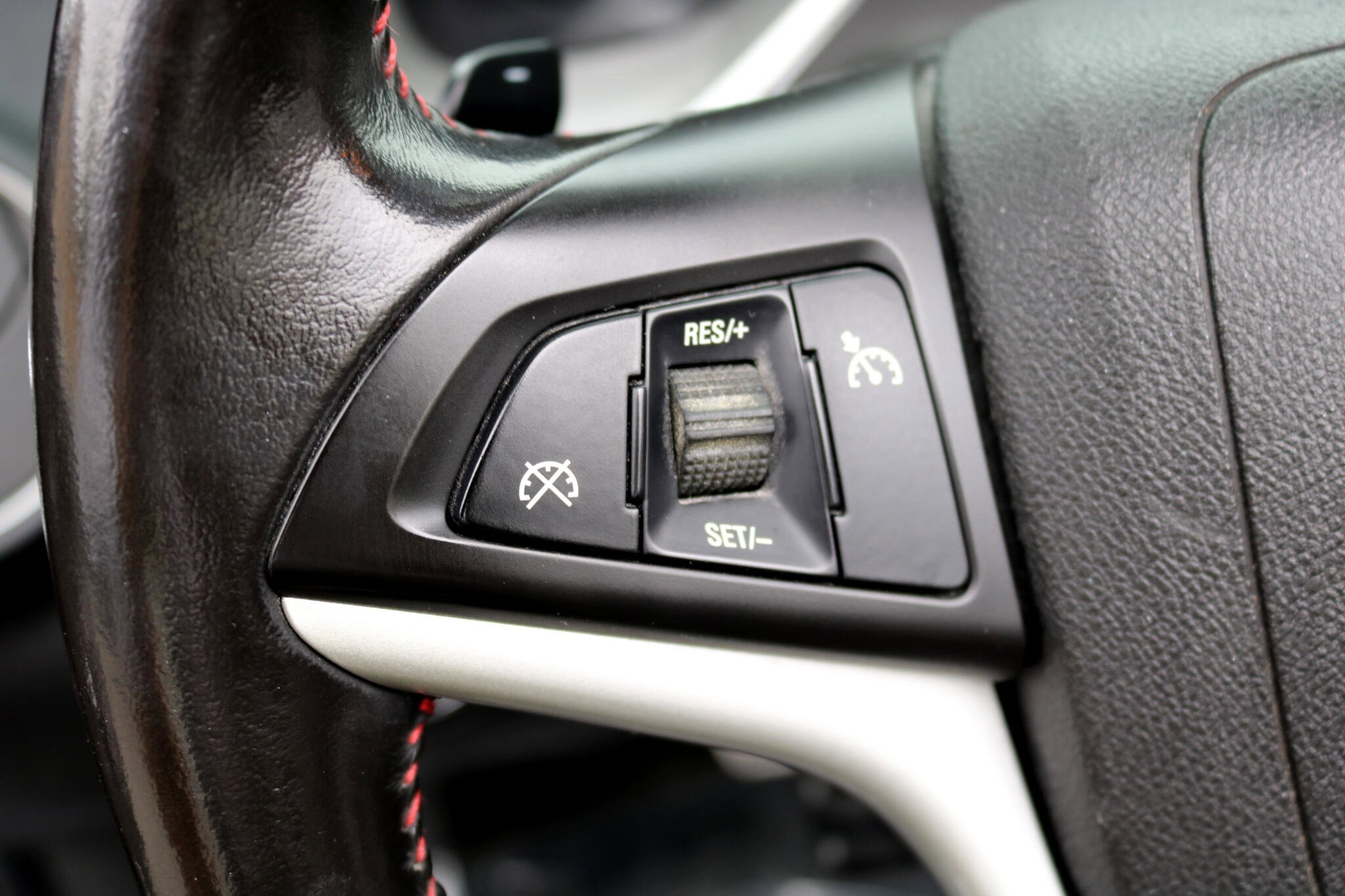 Used 2014 Chevrolet Camaro ZL1 image 21