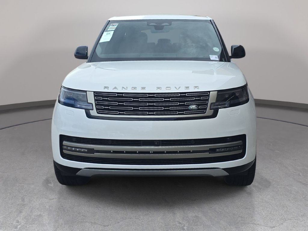 New 2027 Land Rover Range Rover Long Wheelbase SE AWD/4WD image 2
