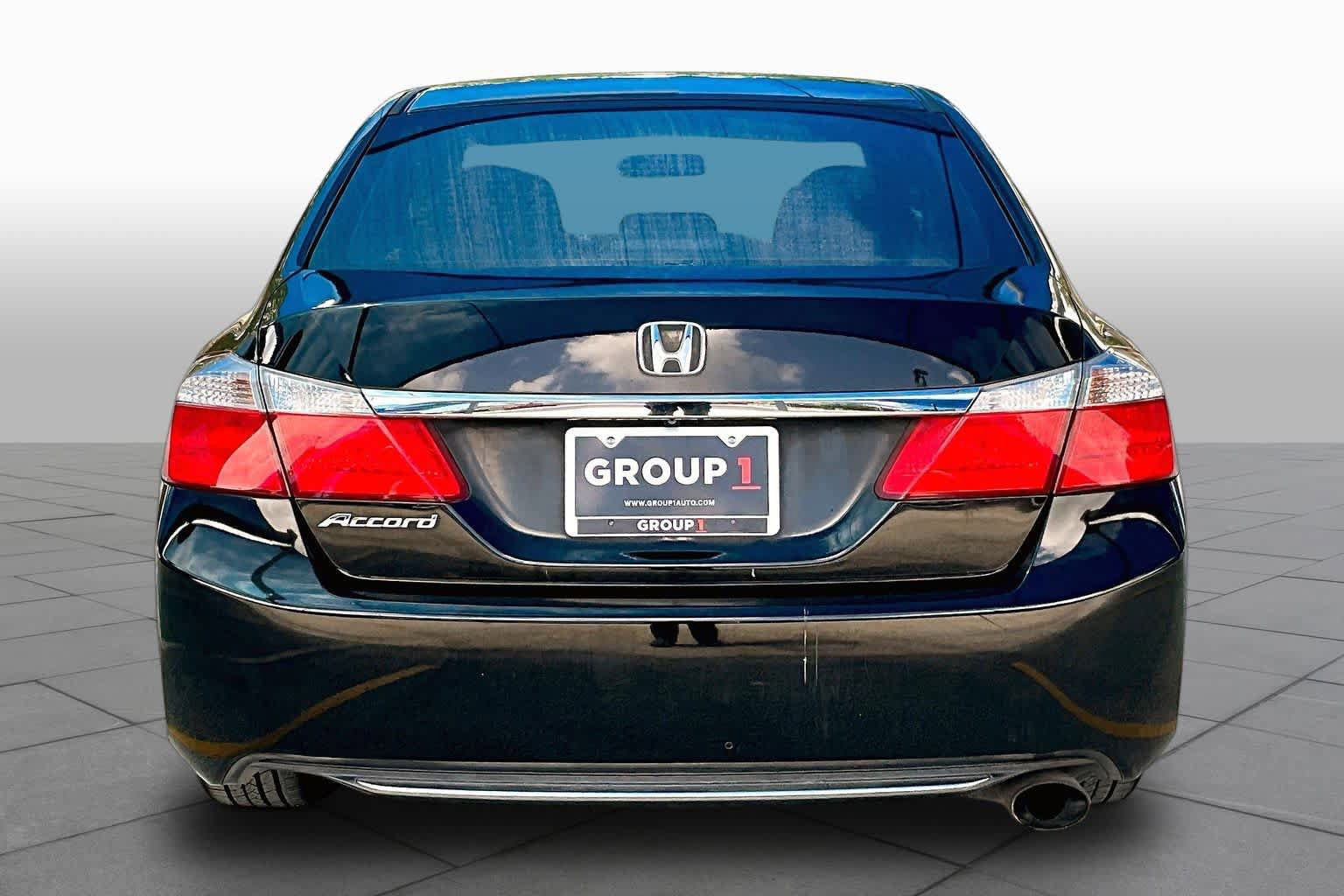 Used 2015 Honda Accord EX image 5