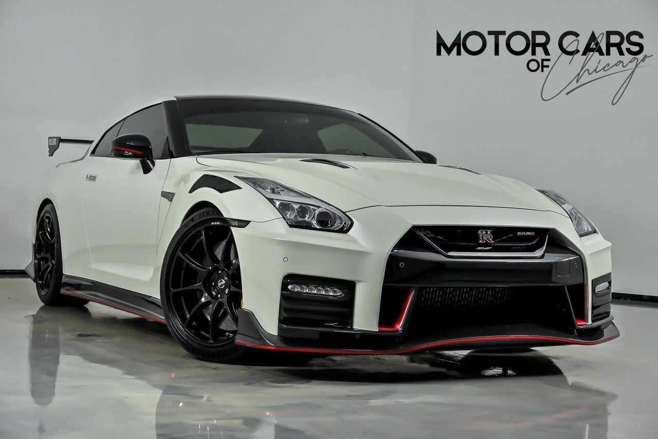 Used 2020 Nissan GT-R NISMO AWD/4WD image 1
