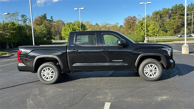 New 2026 Toyota Tundra SR5 w/ SR5 Convenience Package image 27