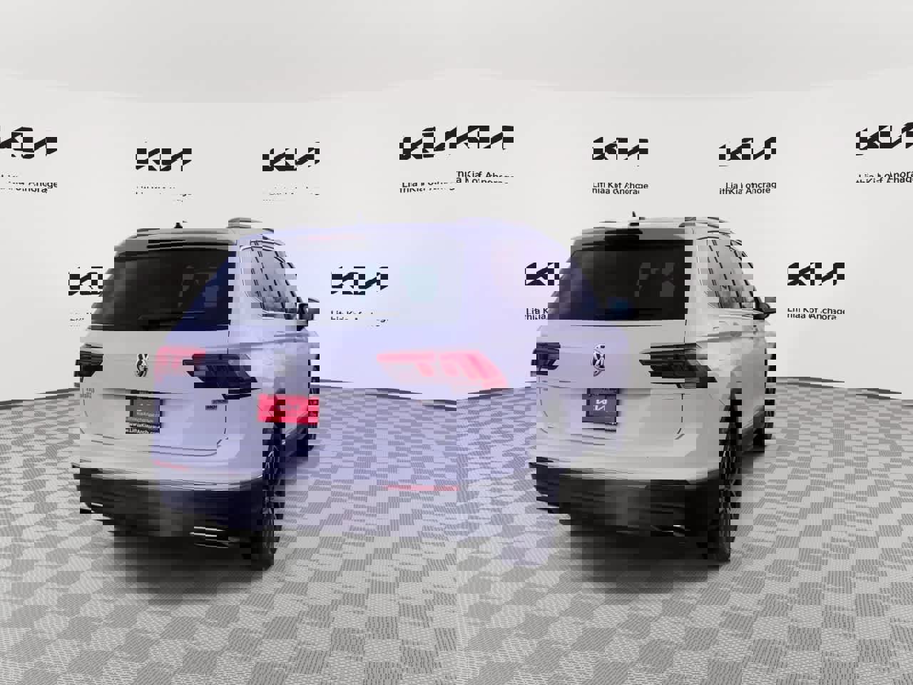 Used 2021 Volkswagen Tiguan SE image 7