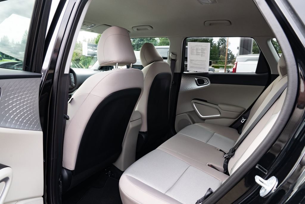 Used 2024 Kia Soul LX image 21