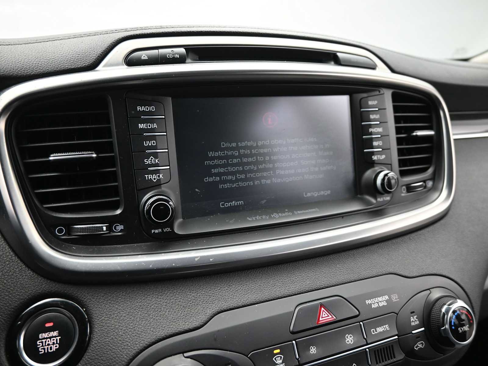 Used 2018 Kia Sorento SX image 19