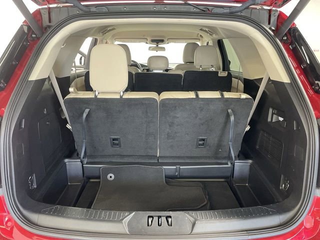 Used 2022 Ford Explorer XLT w/ Equipment Group 202A image 25