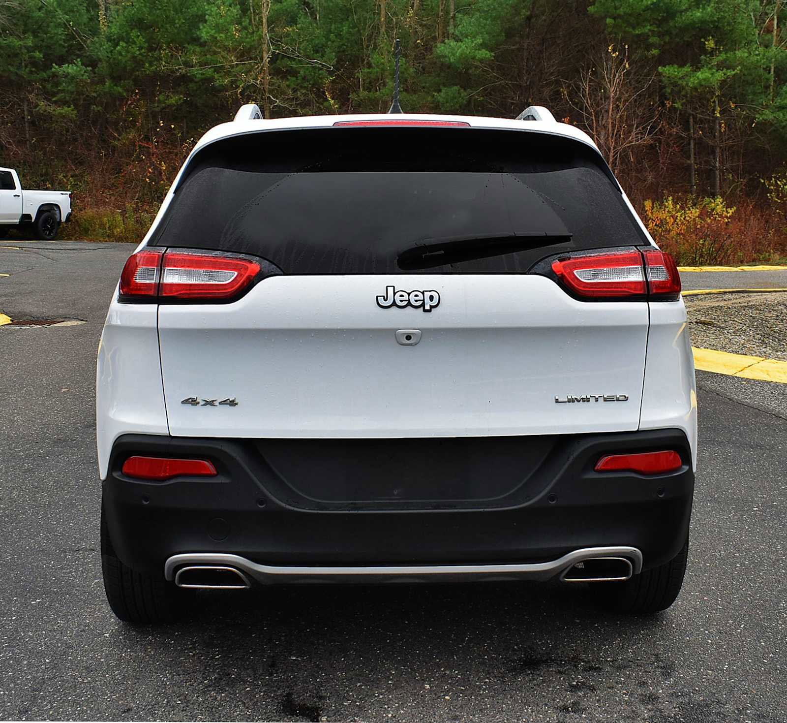 Used 2016 Jeep Cherokee Limited w/ Luxury Group image 7