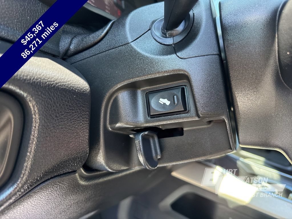 Used 2019 RAM 2500 Laramie w/ Black Appearance Package AWD/4WD image 23