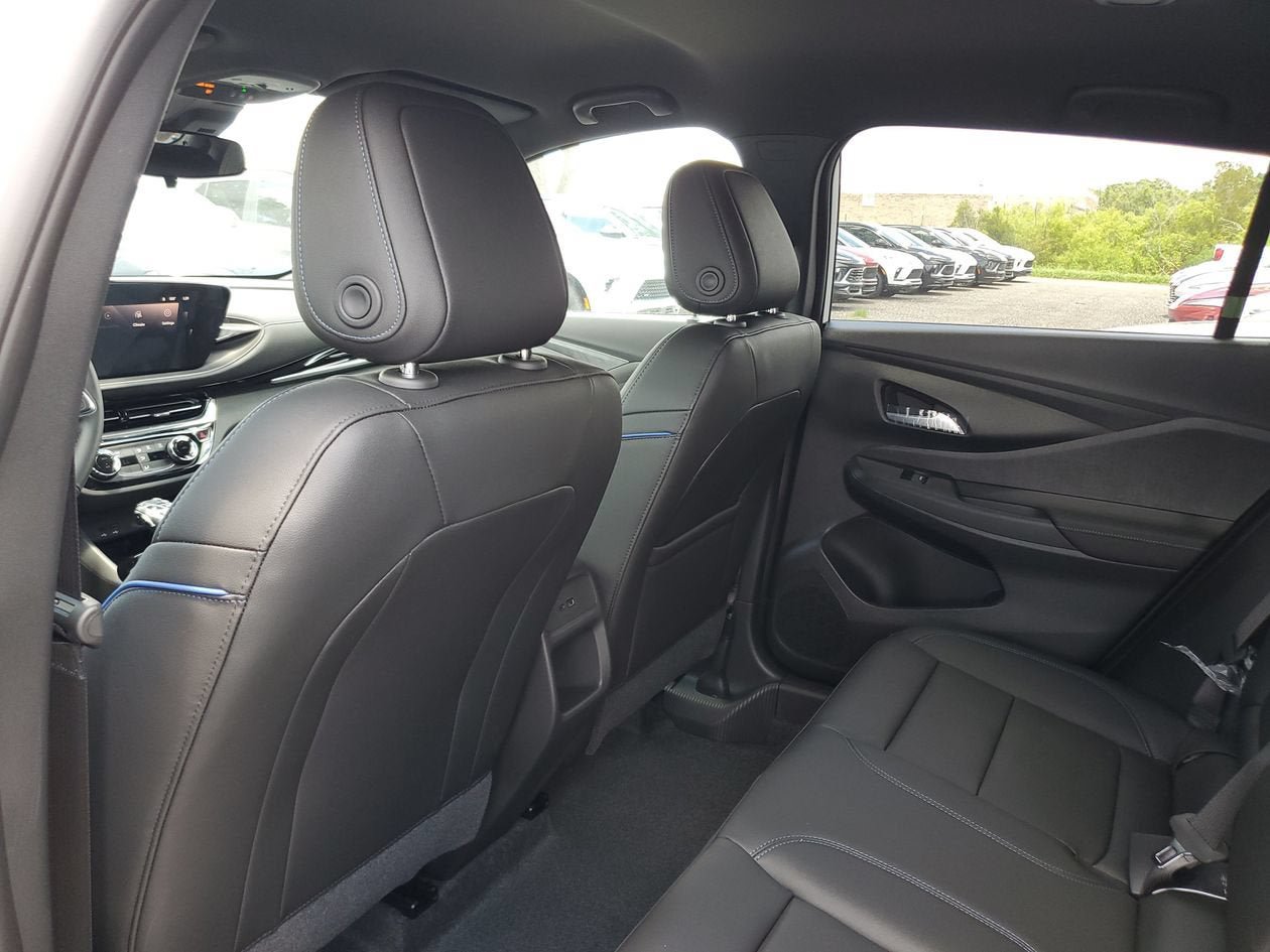 New 2026 Buick Envista Sport Touring w/ Convenience II Package FWD image 9