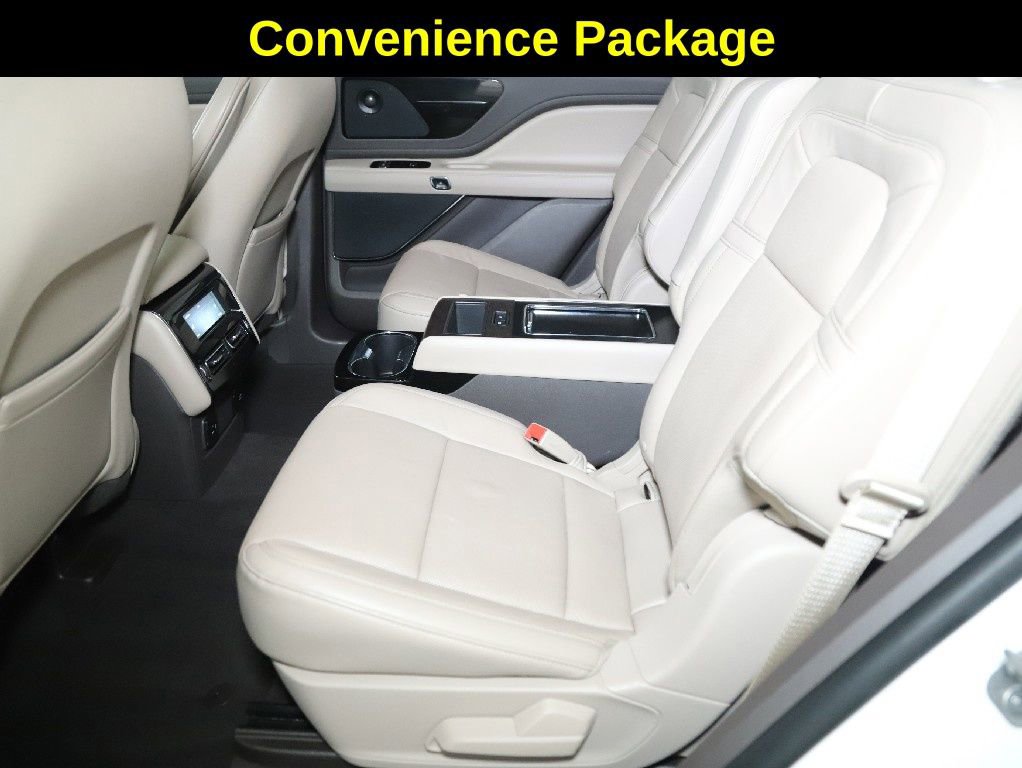 Used 2020 Lincoln Aviator Reserve w/ Equipment Group 201A image 14