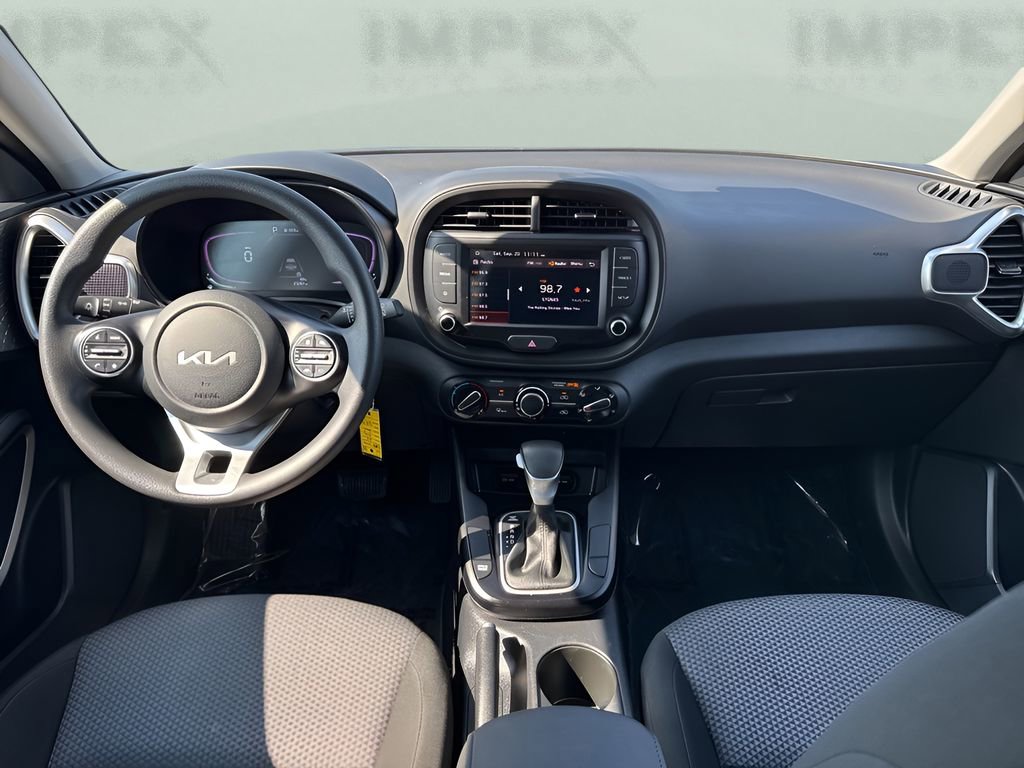 Used 2024 Kia Soul LX w/ Option Group 015 image 11