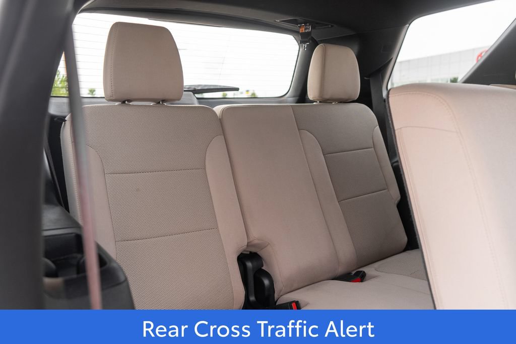 Used 2023 Chevrolet Traverse LS w/ Safety Package AWD/4WD image 14