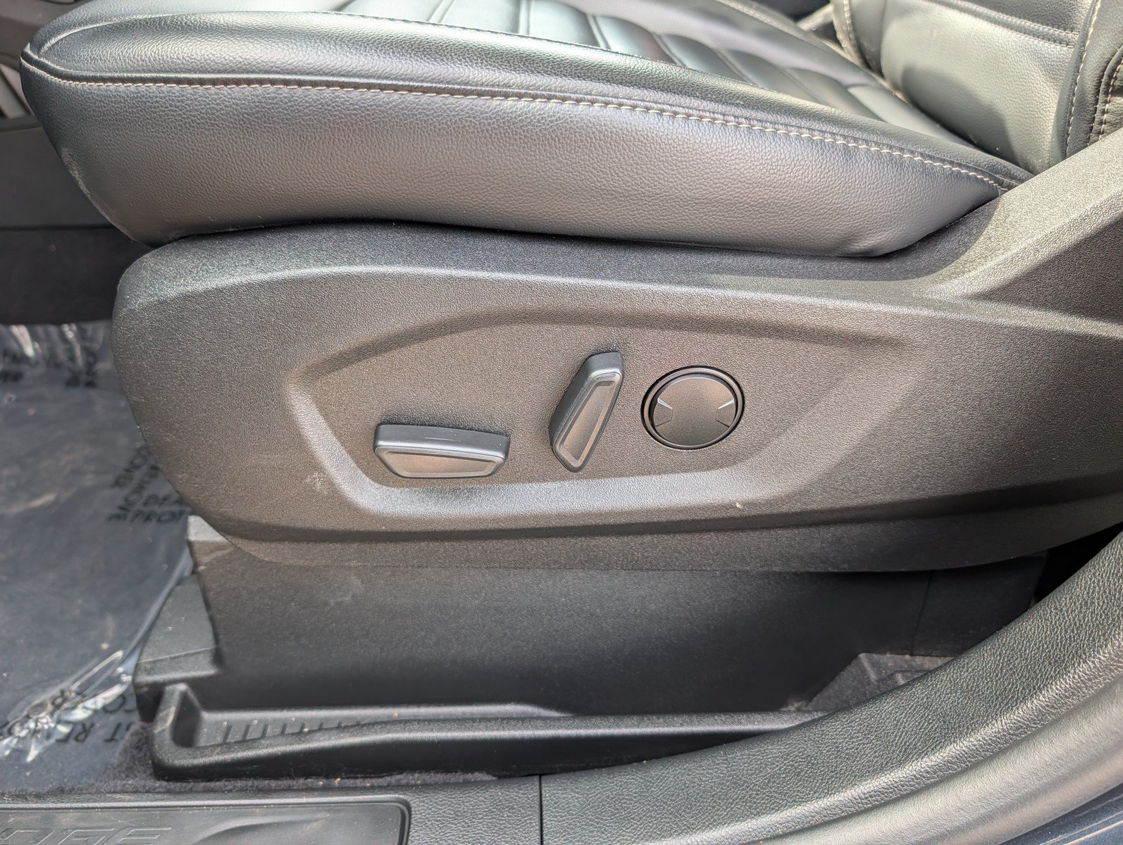 Used 2024 Ford Edge SEL w/ Convenience Package AWD/4WD image 13