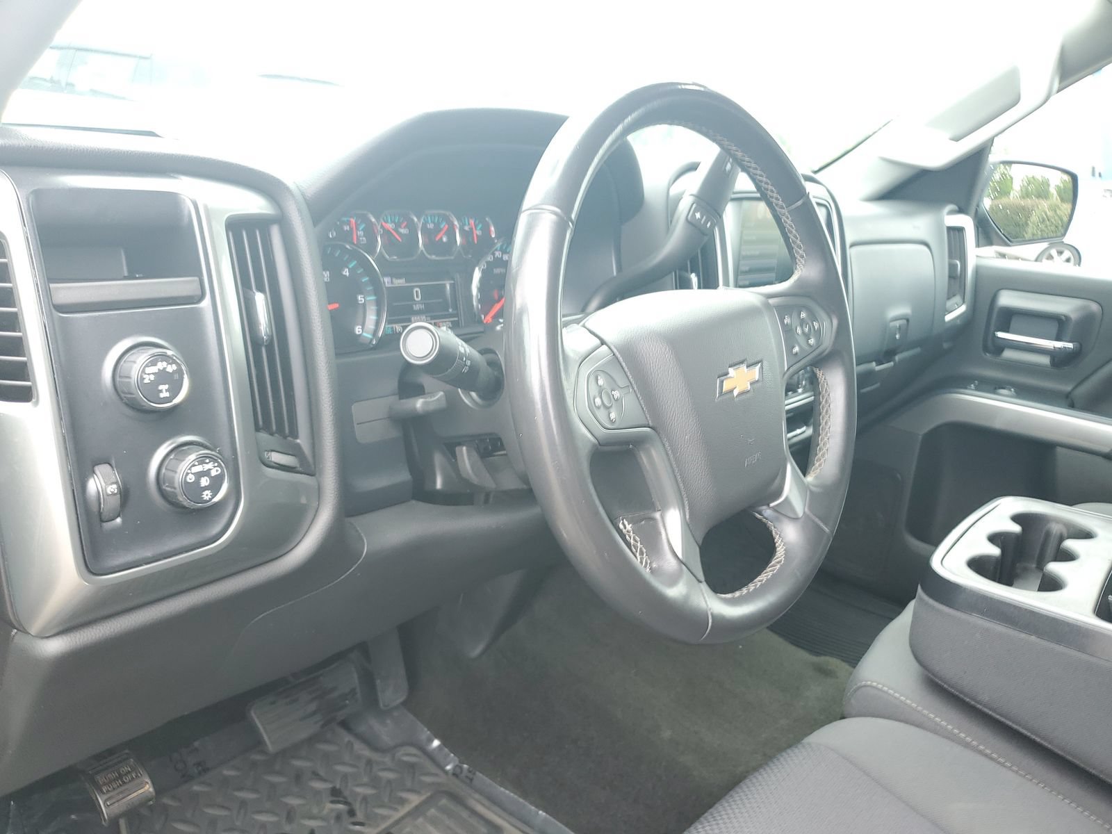 Used 2018 Chevrolet Silverado 1500 LT w/ All Star Edition AWD/4WD image 20