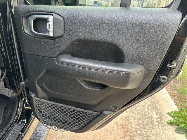 Used 2020 Jeep Wrangler Unlimited Sahara AWD/4WD image 30