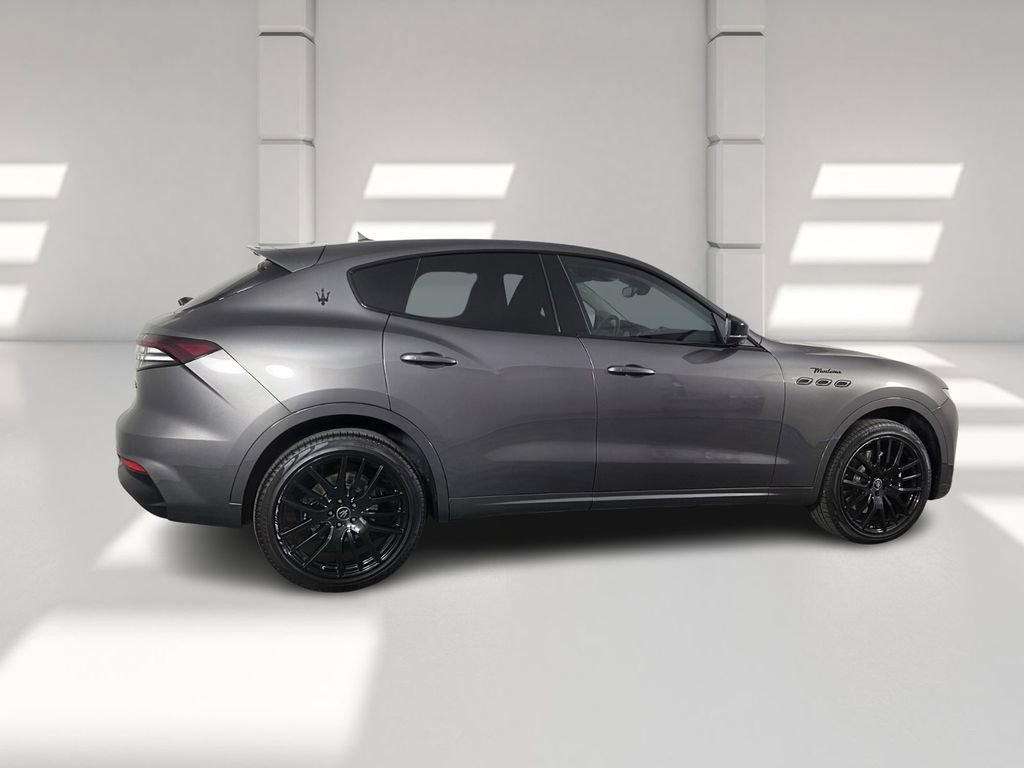 Used 2022 Maserati Levante Modena image 4