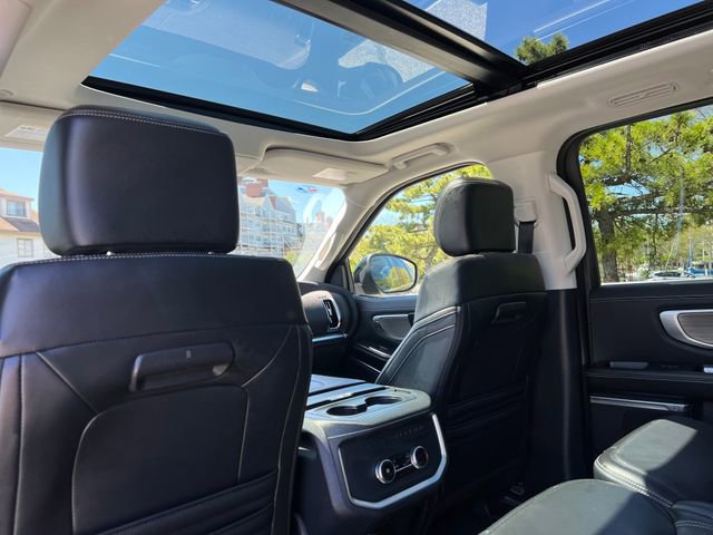 Used 2025 Ford Expedition Max Platinum AWD/4WD image 26